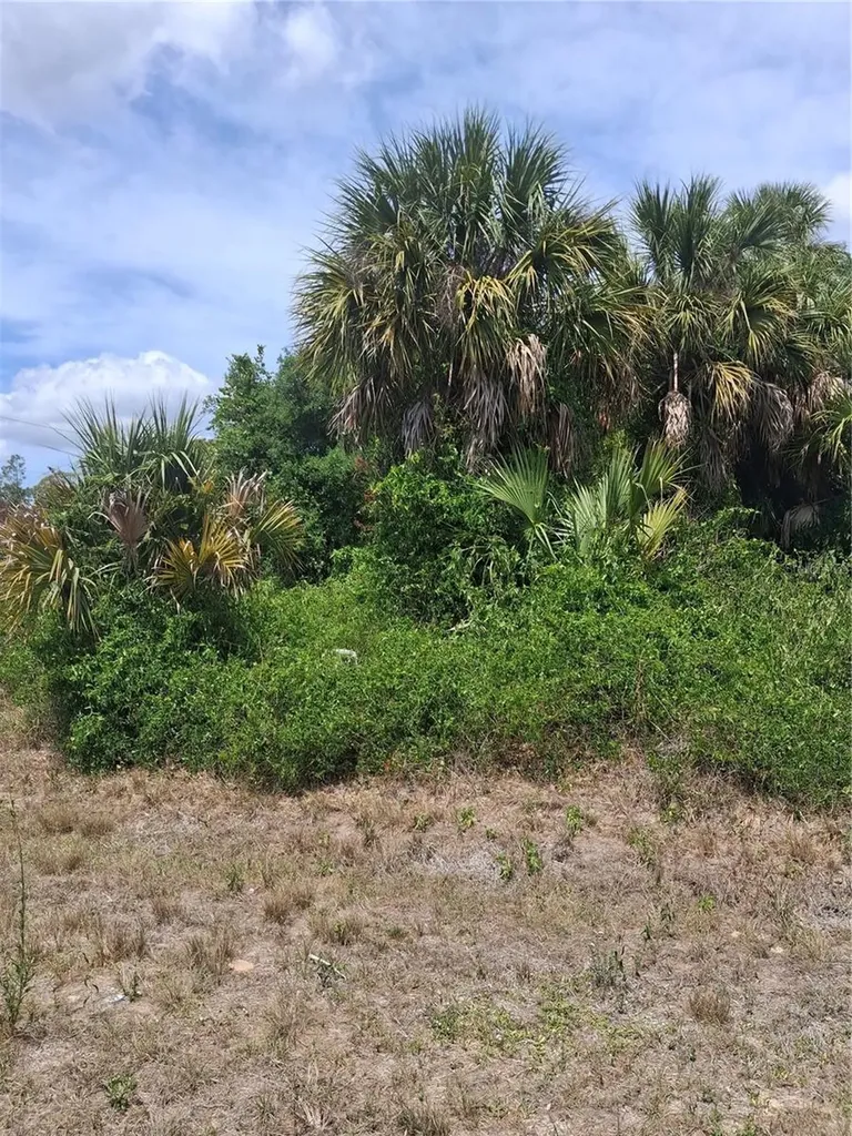 N Holloway Avenue North Port FL 34288