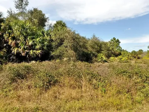 N Holloway Avenue North Port FL 34288