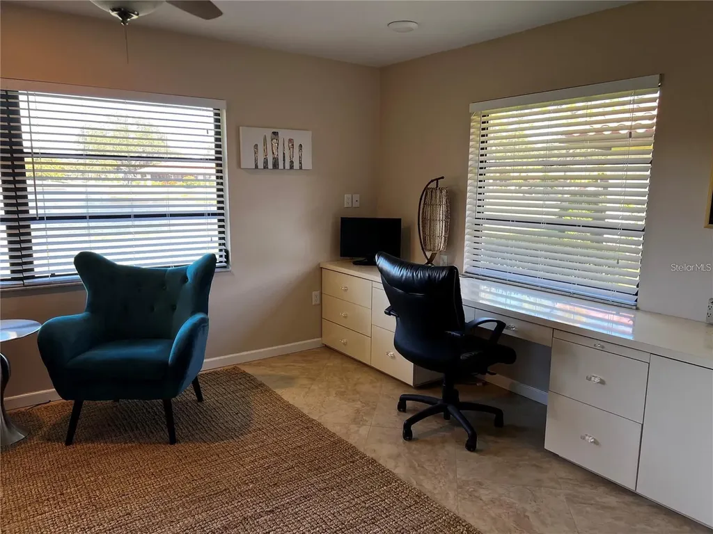 5581 Golf Pointe Drive Sarasota FL 34243