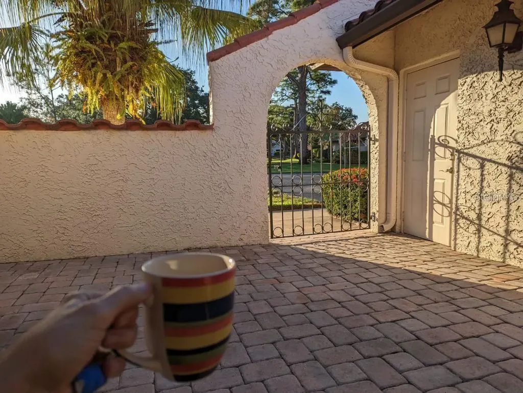 5581 Golf Pointe Drive Sarasota FL 34243