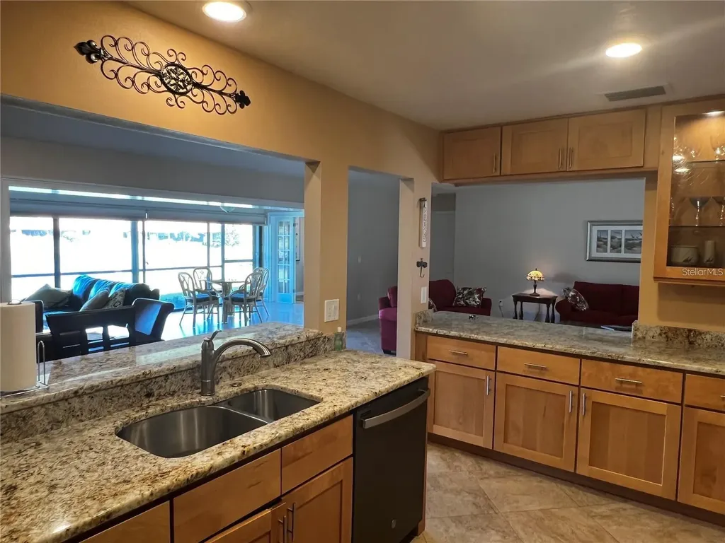 5581 Golf Pointe Drive Sarasota FL 34243