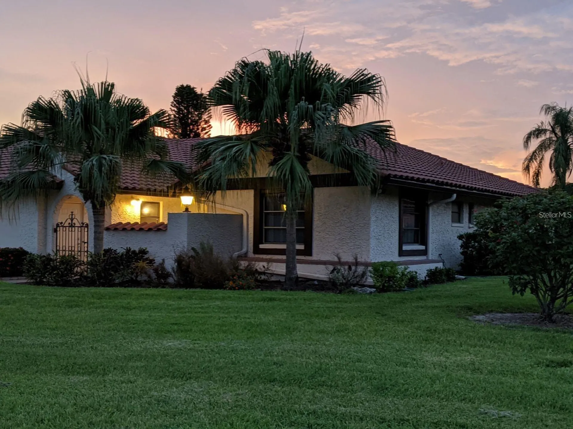 5581 Golf Pointe Drive Sarasota FL 34243