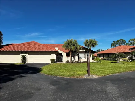 5581 Golf Pointe Drive Sarasota FL 34243