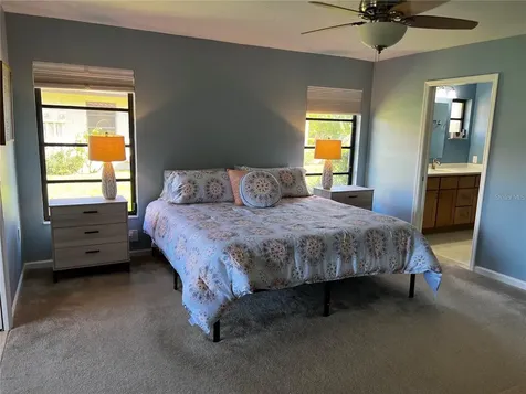 5581 Golf Pointe Drive Sarasota FL 34243