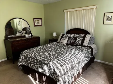 5581 Golf Pointe Drive Sarasota FL 34243