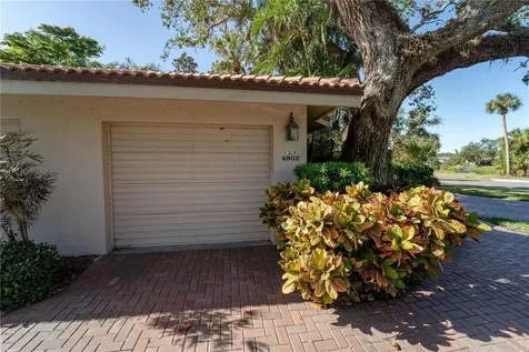 4802 Kestral Park Circle Sarasota FL 34231