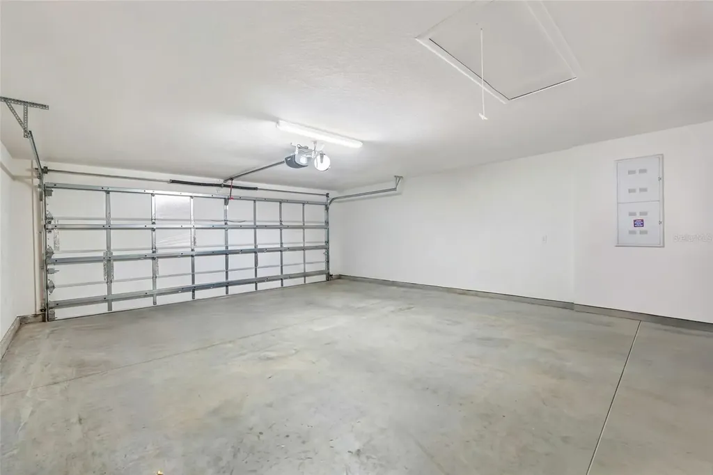 3323 Rohan Road Oxford FL 34484