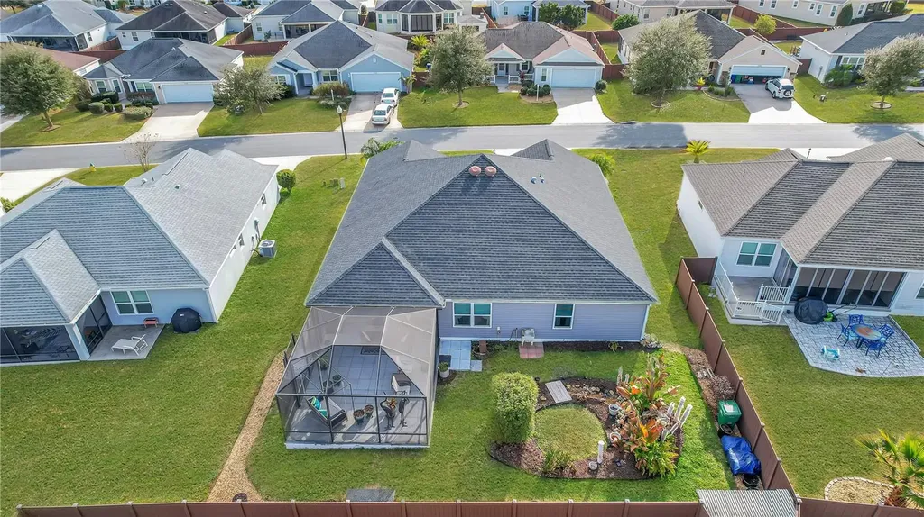 3323 Rohan Road Oxford FL 34484
