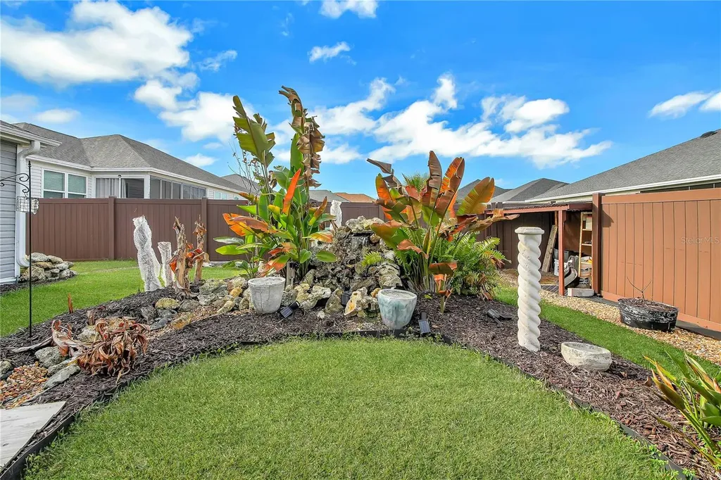 3323 Rohan Road Oxford FL 34484