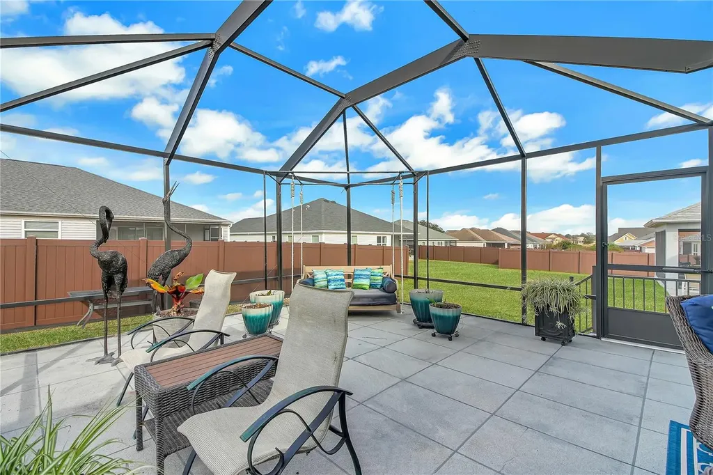 3323 Rohan Road Oxford FL 34484