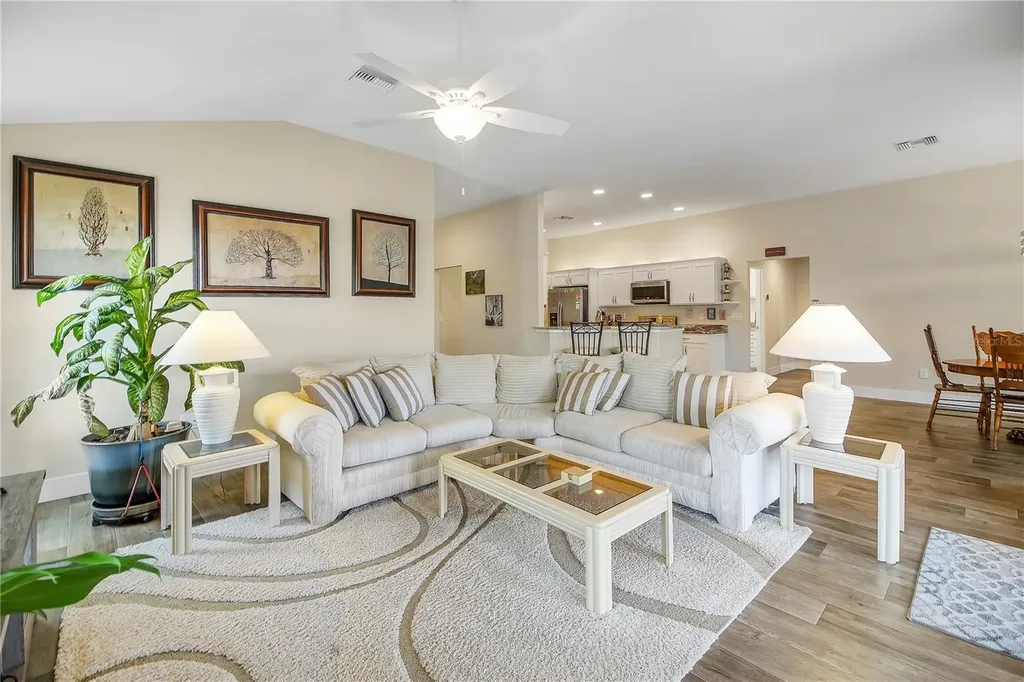 3323 Rohan Road Oxford FL 34484
