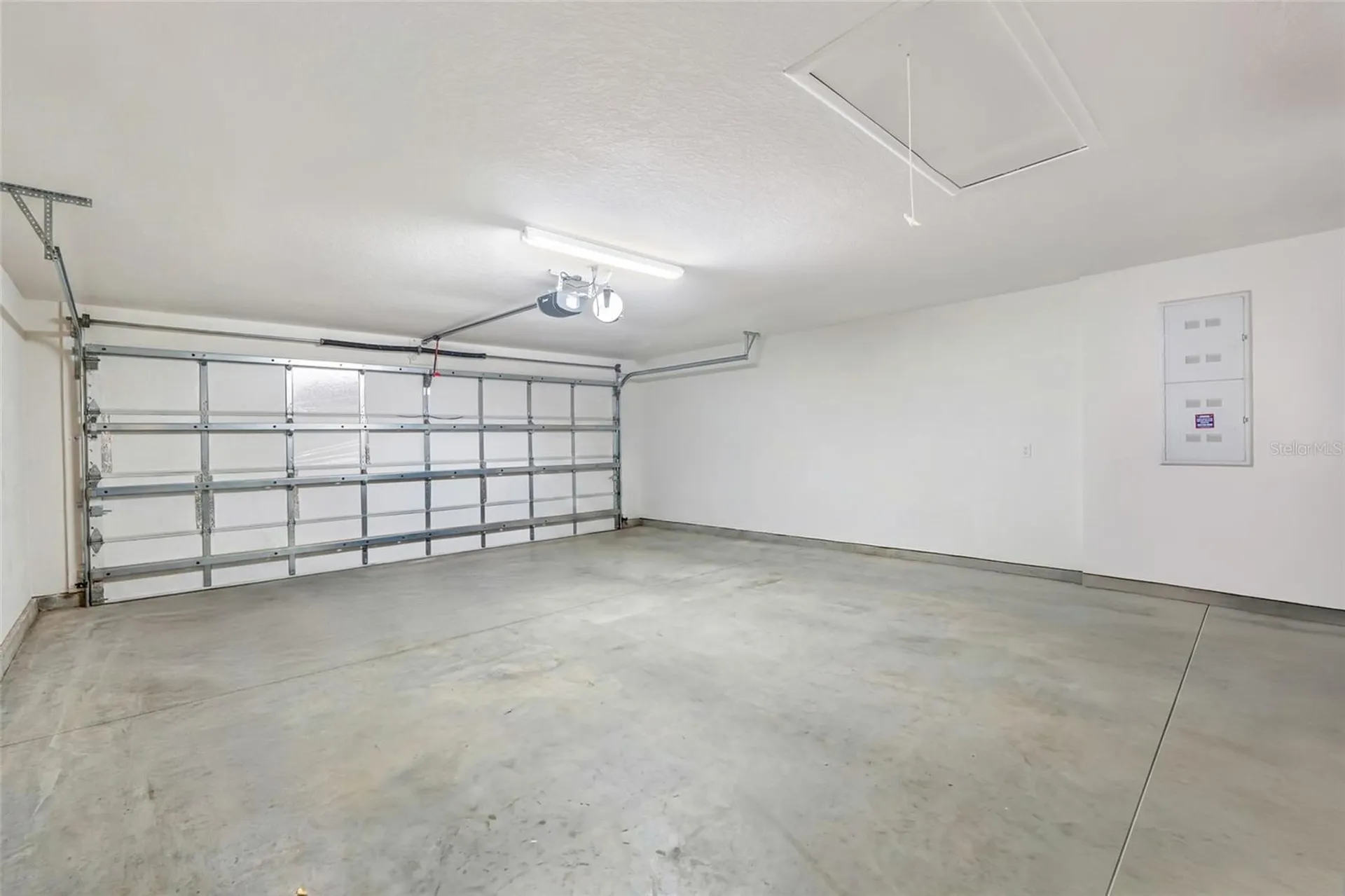 3323 Rohan Road Oxford FL 34484