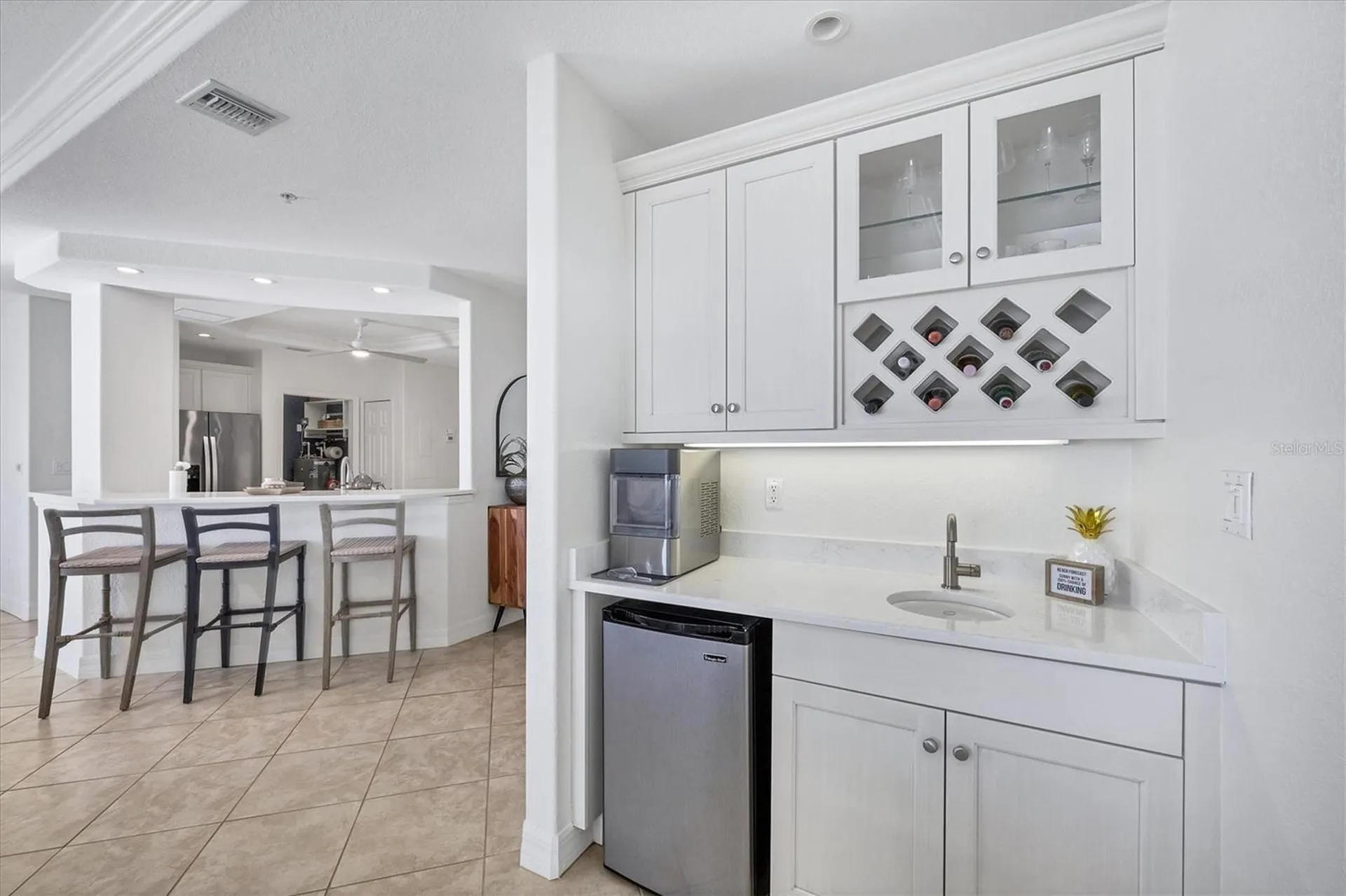 2770 N Beach Road Englewood FL 34223
