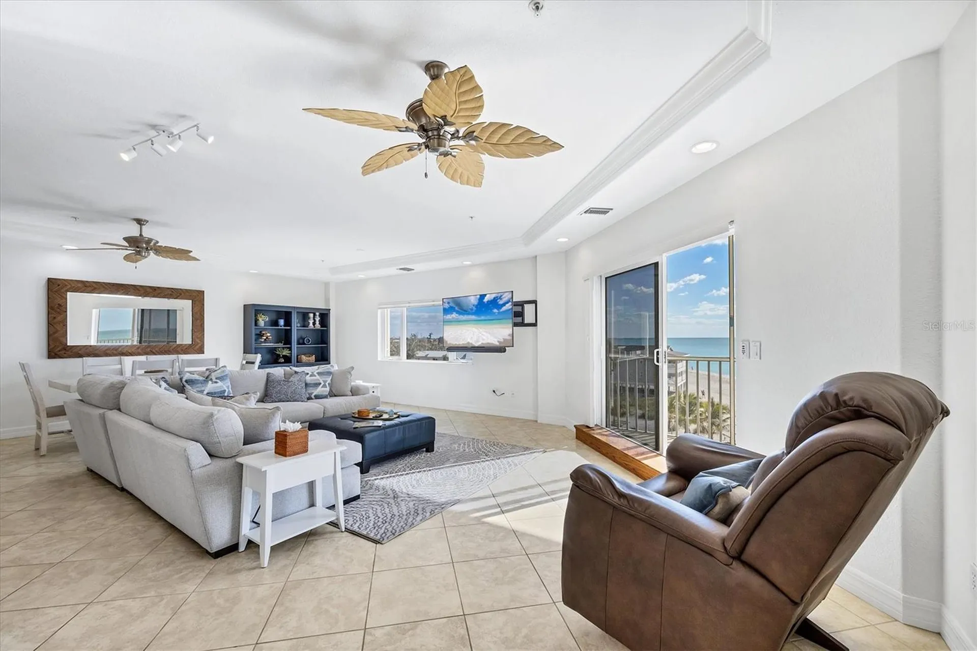 2770 N Beach Road Englewood FL 34223