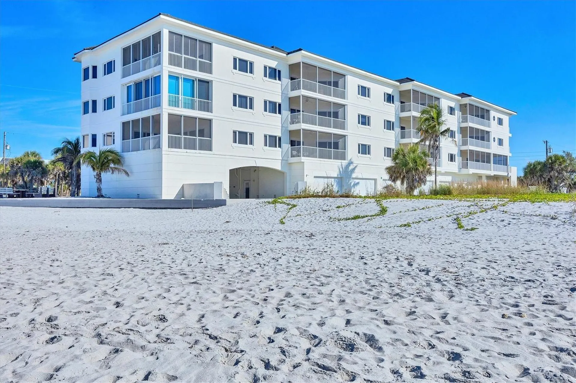 2770 N Beach Road Englewood FL 34223