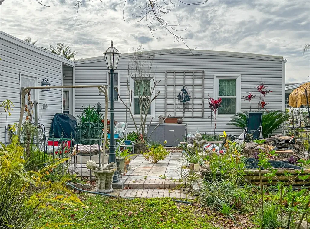 34543 Rosebud Row Zephyrhills FL 33541