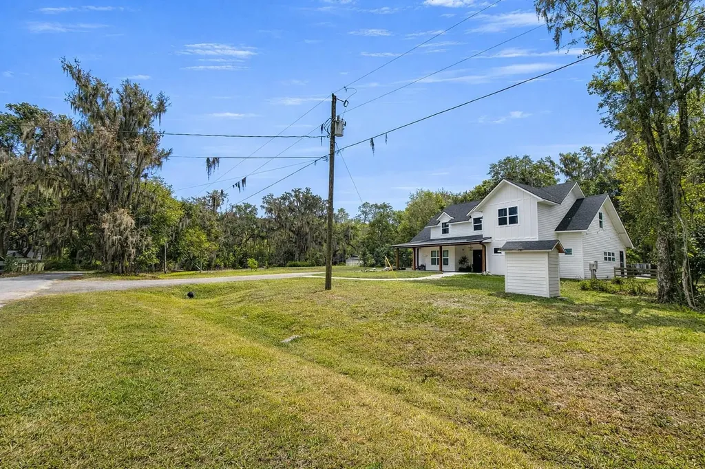 21103 NE 117th Avenue Waldo FL 32694
