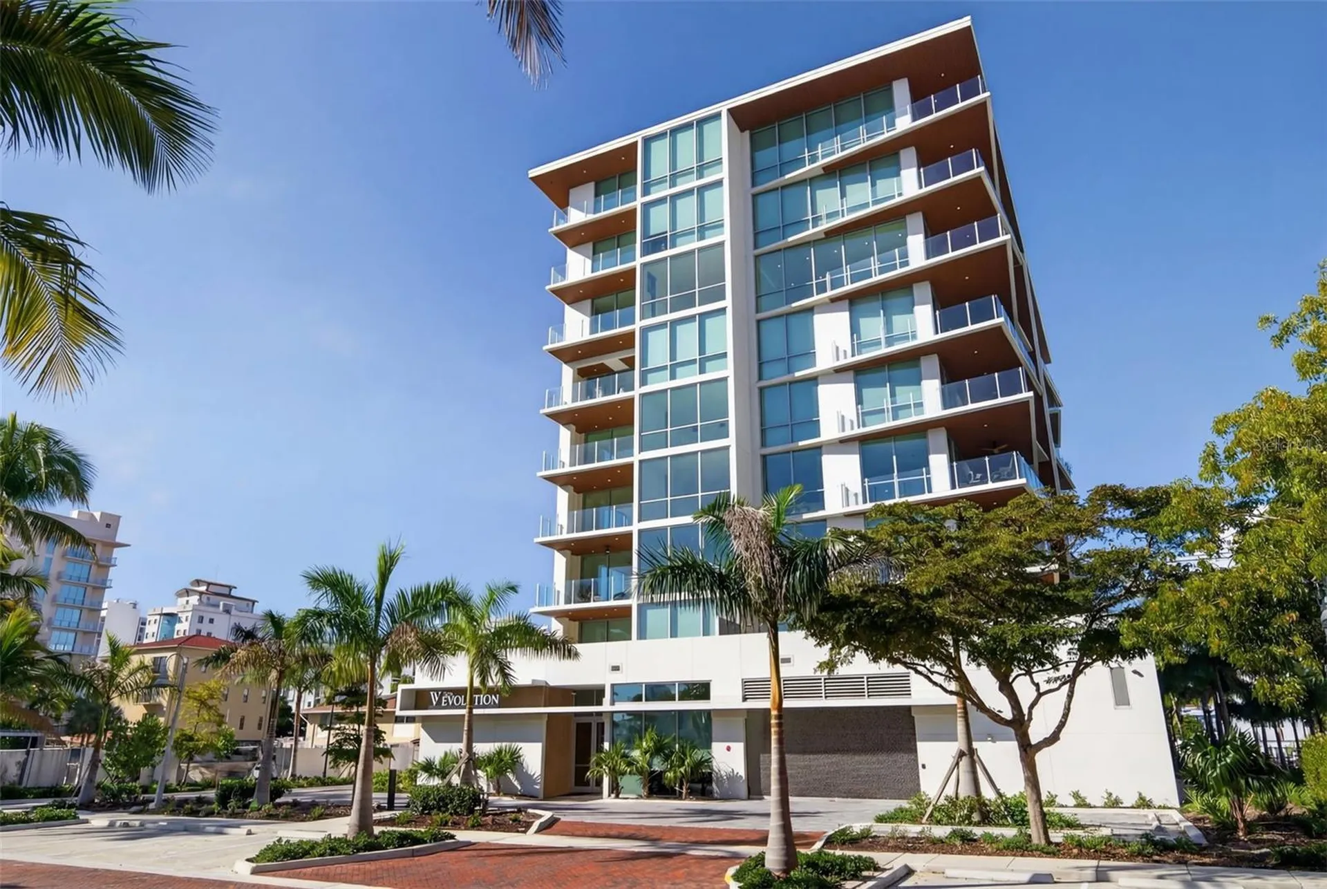 Sarasota FL, 111 Golden Gate Point, Unit 802PH