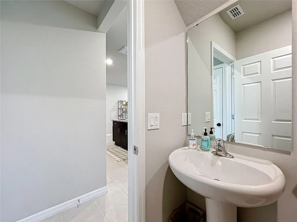 1045 Desert Candle Drive Ocoee FL 34761