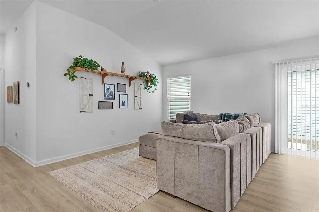 842 Spring Avenue The Villages FL 34762