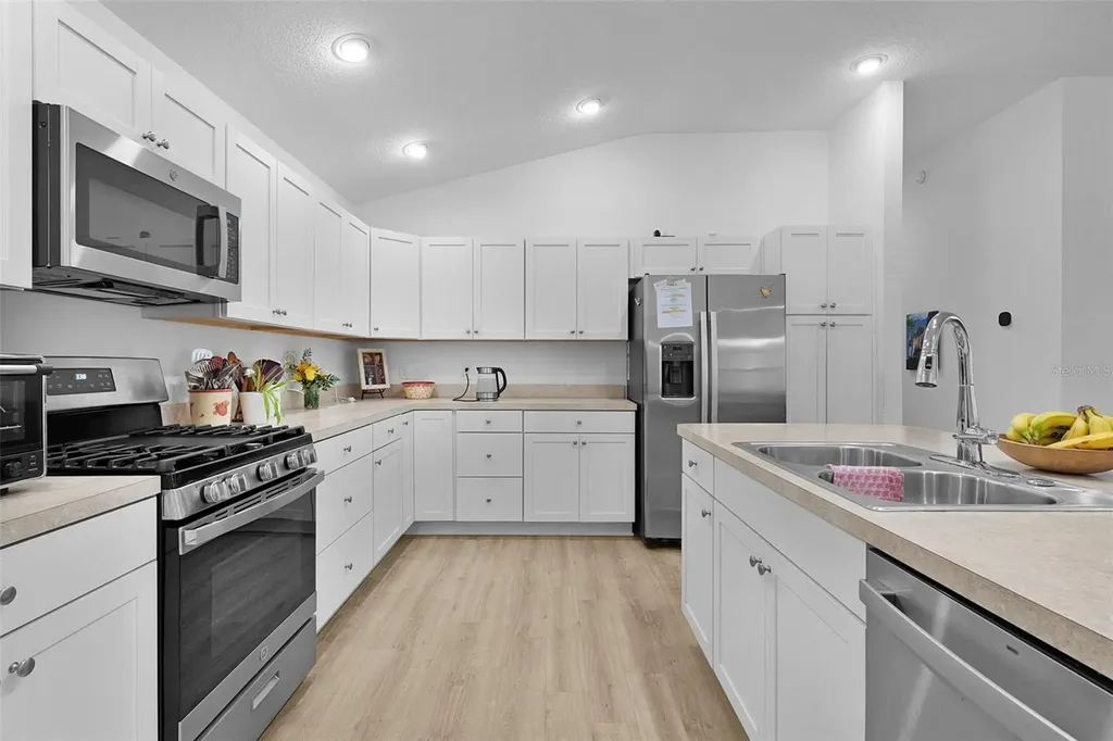 842 Spring Avenue The Villages FL 34762