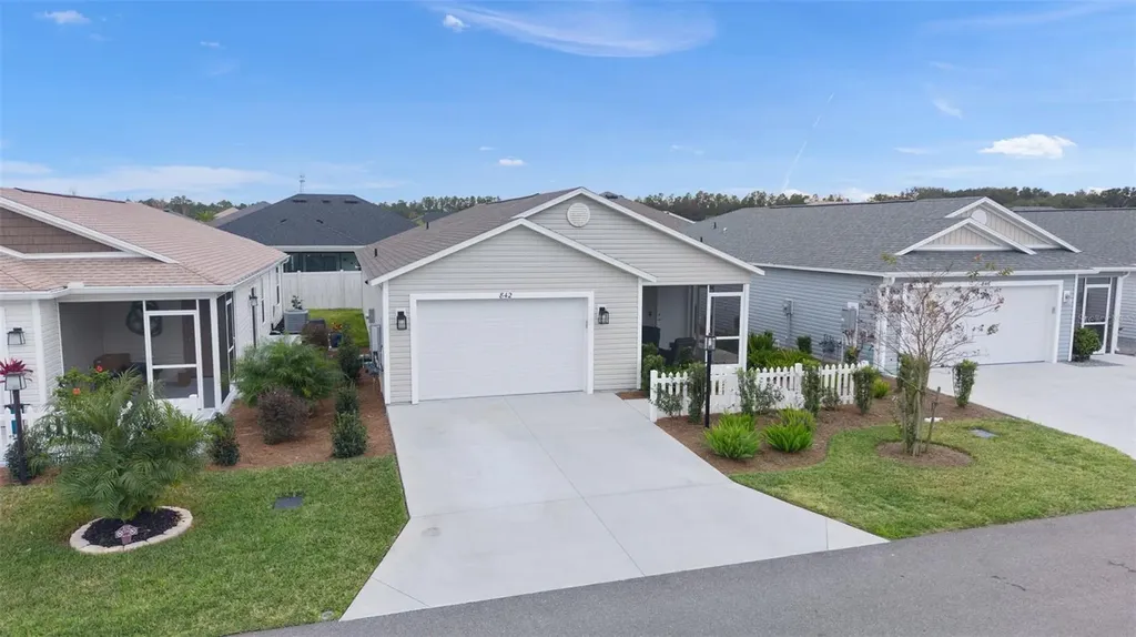 842 Spring Avenue The Villages FL 34762
