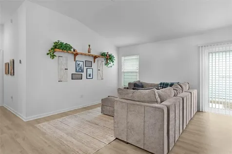842 Spring Avenue The Villages FL 34762