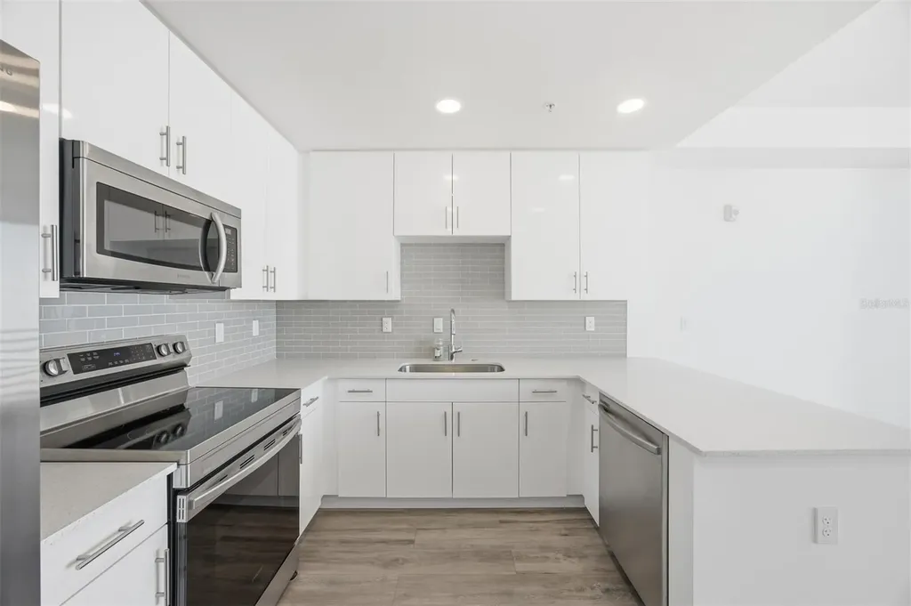 1703 N Tamiami Trail Sarasota FL 34234