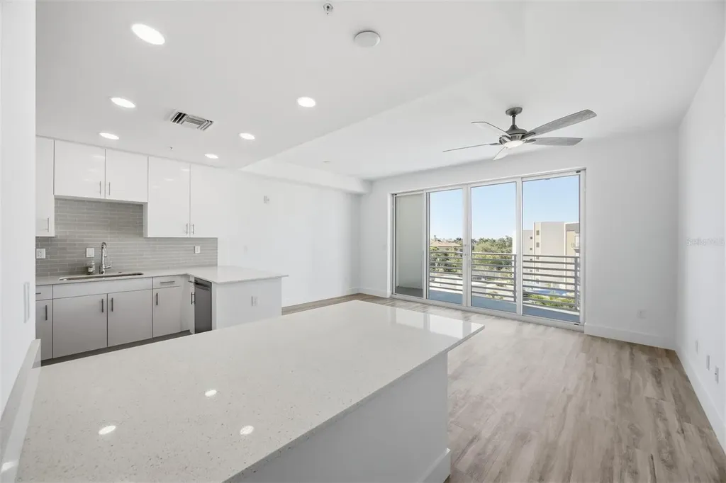 1703 N Tamiami Trail Sarasota FL 34234