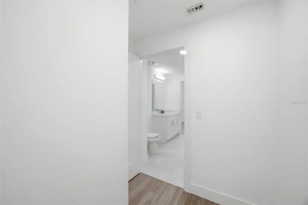 1703 N Tamiami Trail Sarasota FL 34234