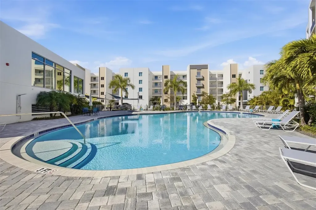 1703 N Tamiami Trail Sarasota FL 34234
