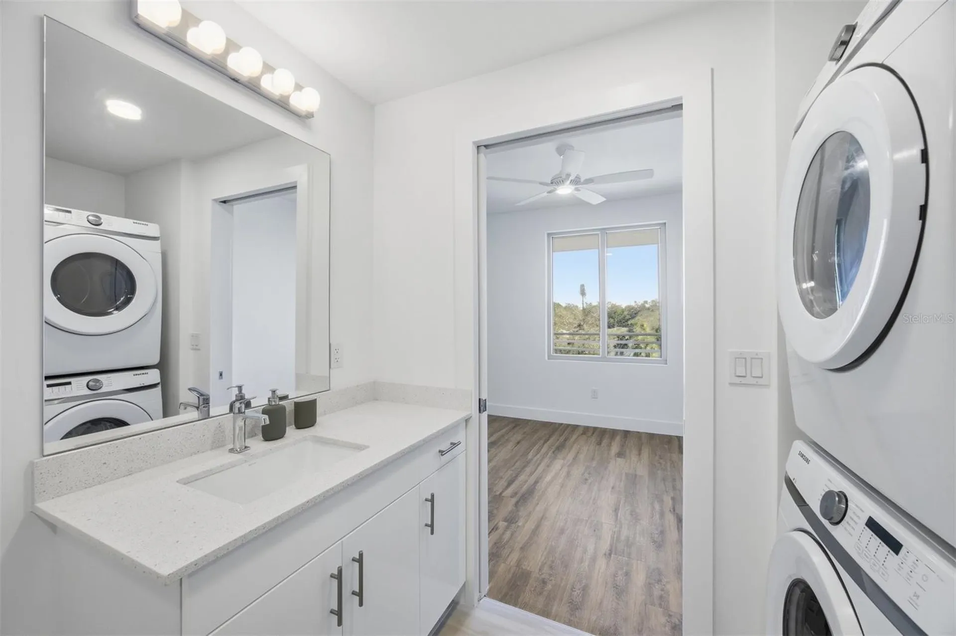 1703 N Tamiami Trail Sarasota FL 34234