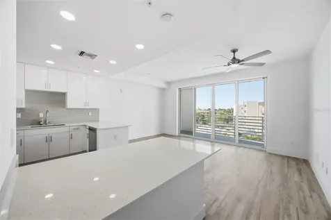 1703 N Tamiami Trail Sarasota FL 34234