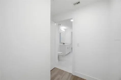 1703 N Tamiami Trail Sarasota FL 34234