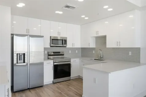 1703 N Tamiami Trail Sarasota FL 34234