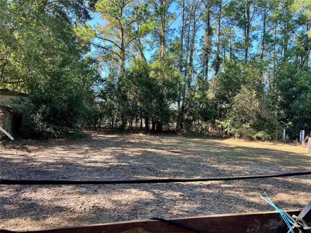 11820 NW Highway 225 Reddick FL 32686