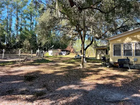 11820 NW Highway 225 Reddick FL 32686