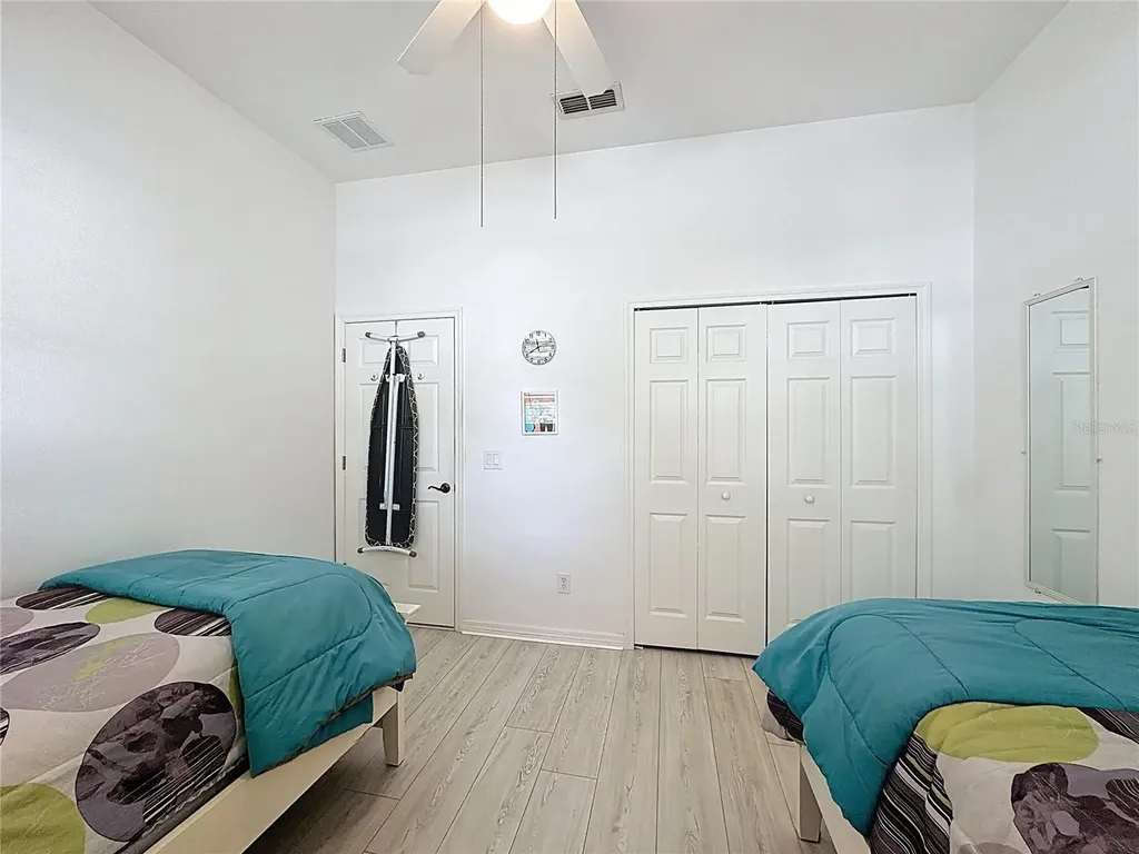 146 Crepe Myrtle Drive Groveland FL 34736