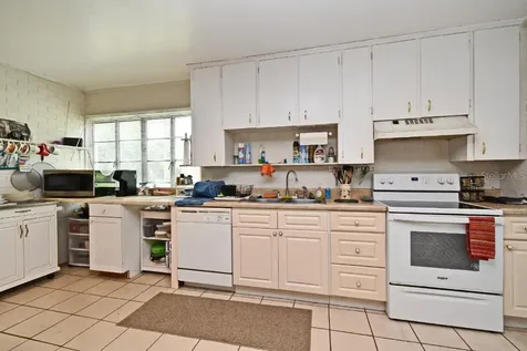 1390 E Airport Boulevard Sanford FL 32773