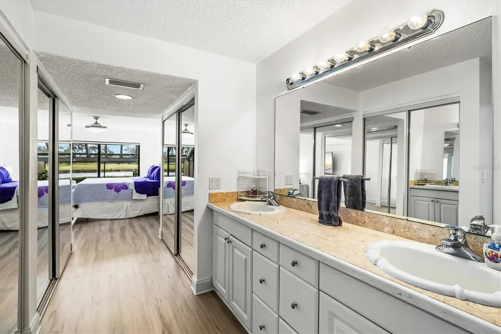 2453 Crispin Court Sarasota FL 34235