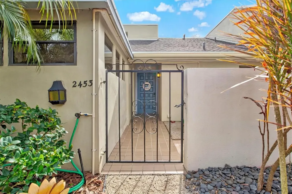 2453 Crispin Court Sarasota FL 34235
