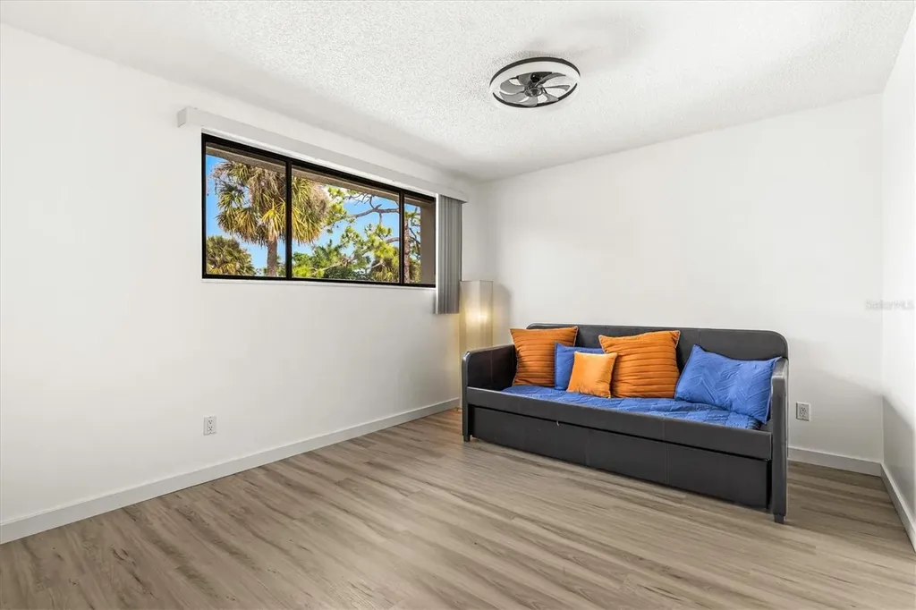 2453 Crispin Court Sarasota FL 34235