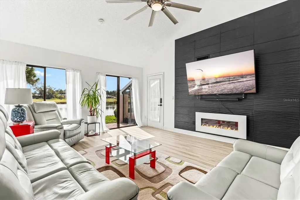 2453 Crispin Court Sarasota FL 34235
