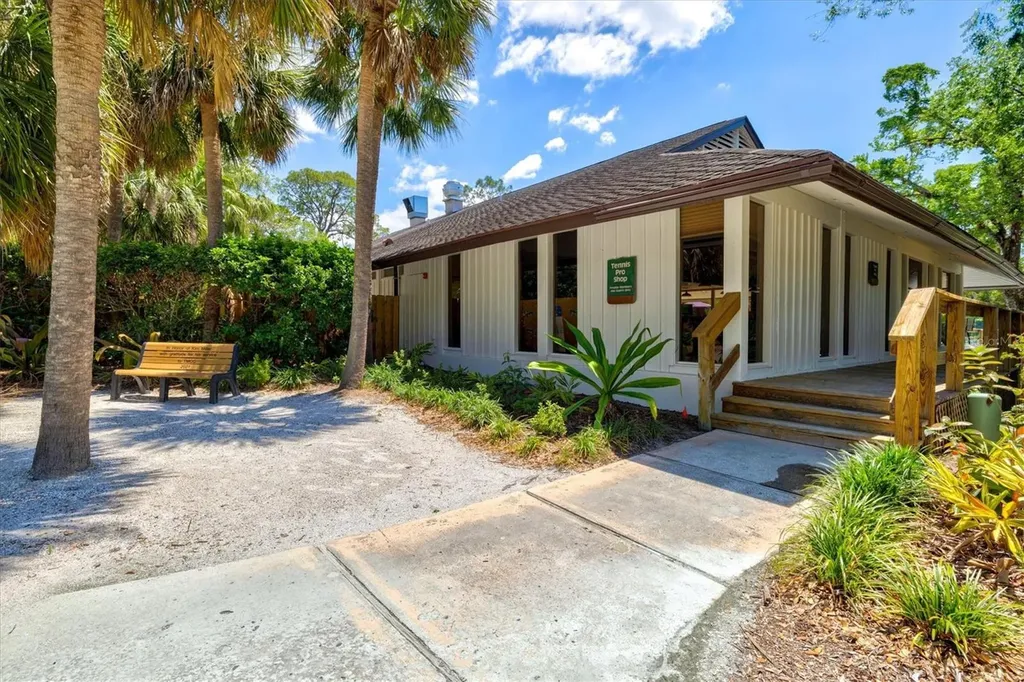 2453 Crispin Court Sarasota FL 34235