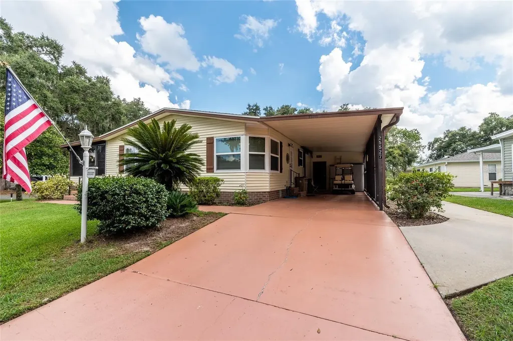 25527 Belle Helene Leesburg FL 34748