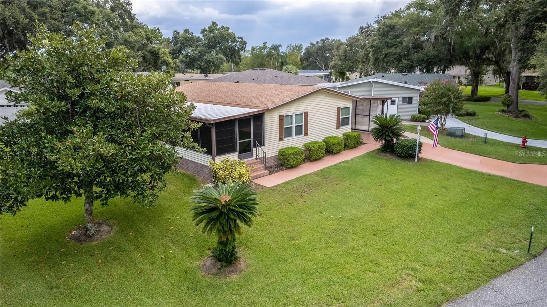25527 Belle Helene Leesburg FL 34748