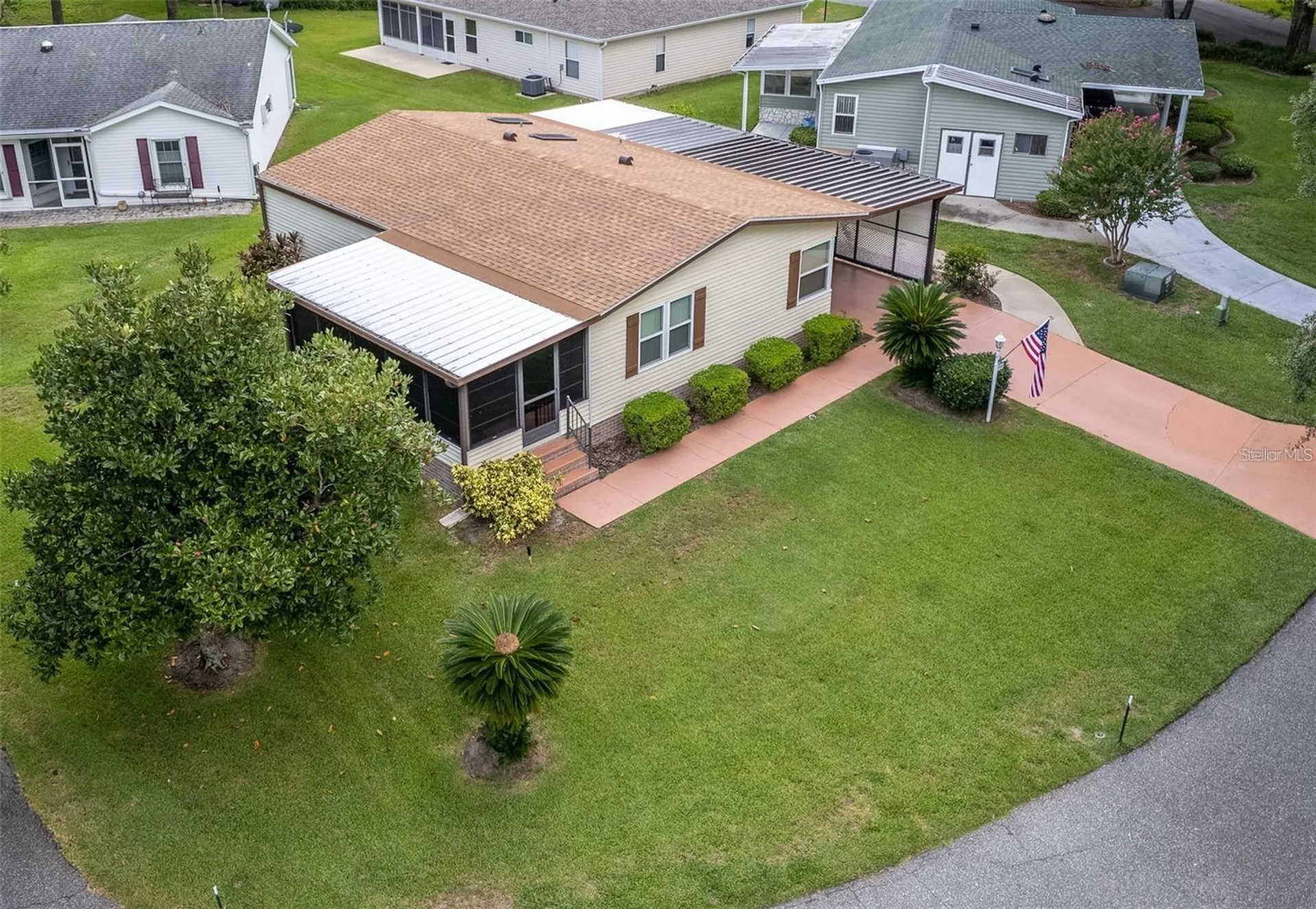 25527 Belle Helene Leesburg FL 34748