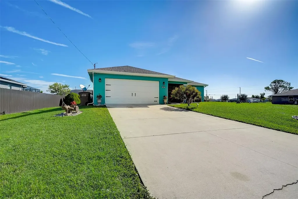 3023 NW 2nd Place Cape Coral FL 33993