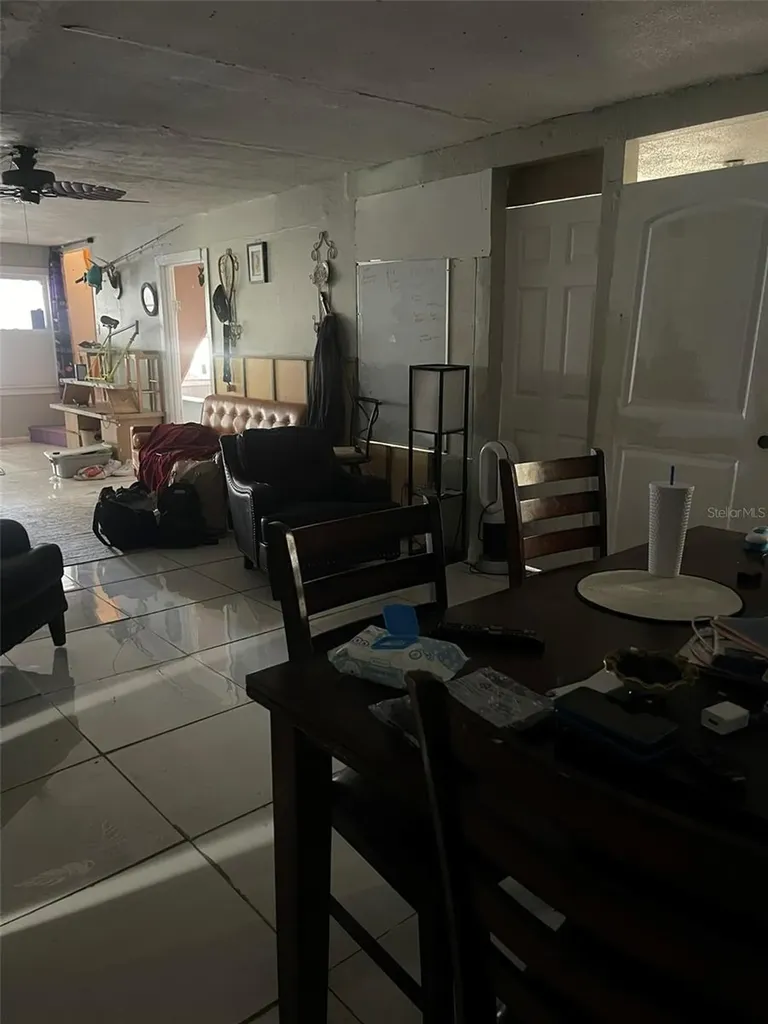 858 35th Avenue S St Petersburg FL 33705