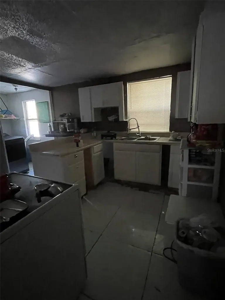 858 35th Avenue S St Petersburg FL 33705